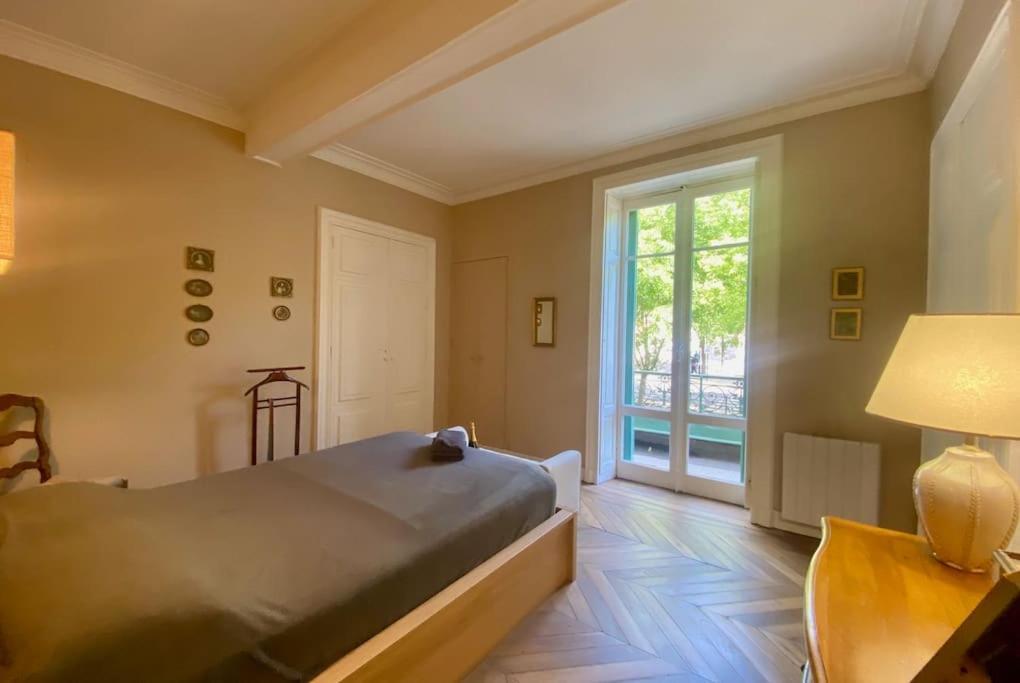L'Historien - Avec Balcon Coeur De Nimes Apartment Exterior foto