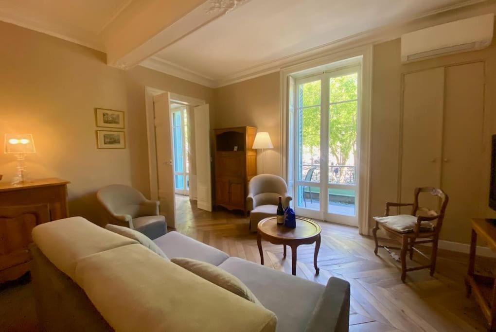 L'Historien - Avec Balcon Coeur De Nimes Apartment Exterior foto